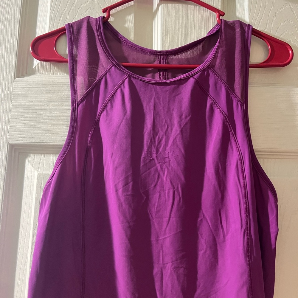 Purple Sleeveless Lululemon Athletic Top Sz 6